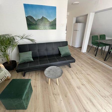 בובק Apartma Tonii מראה חיצוני תמונה