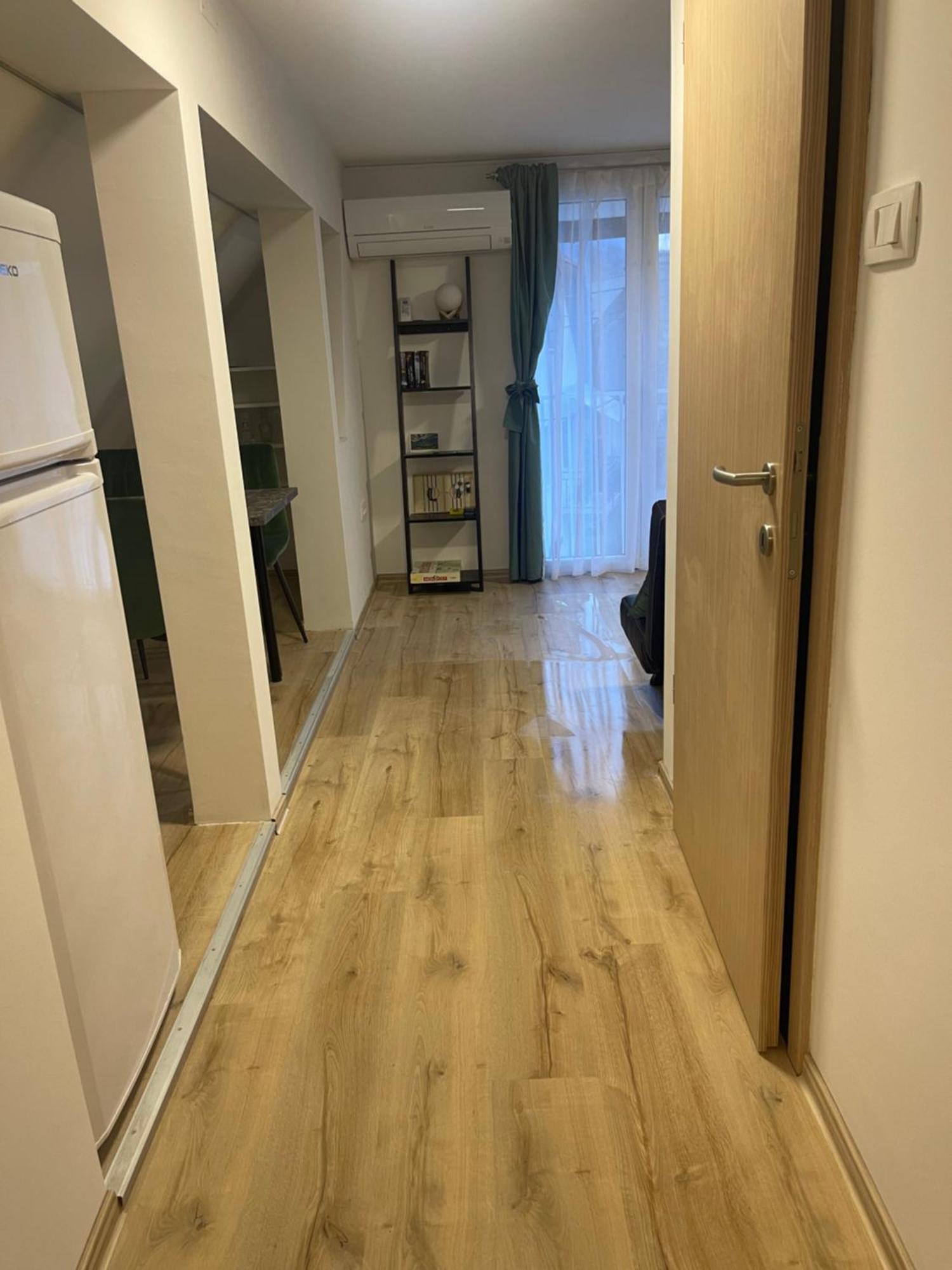 בובק Apartma Tonii מראה חיצוני תמונה